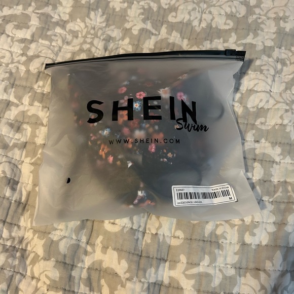 NWT Floral Bikini - Picture 8 of 8